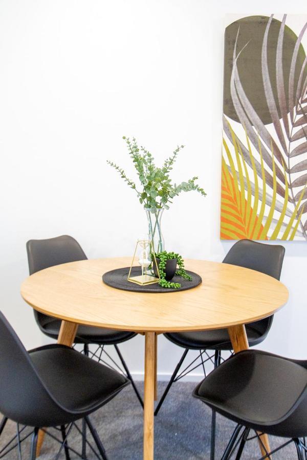 Stone Throw To Hagley Park And Chch Hostpital 2 Bedroom 2 Bathroom Christchurch Dış mekan fotoğraf